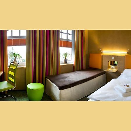 Sonn'Idyll Hotel & Saunalandschaft Rathenow Esterno foto