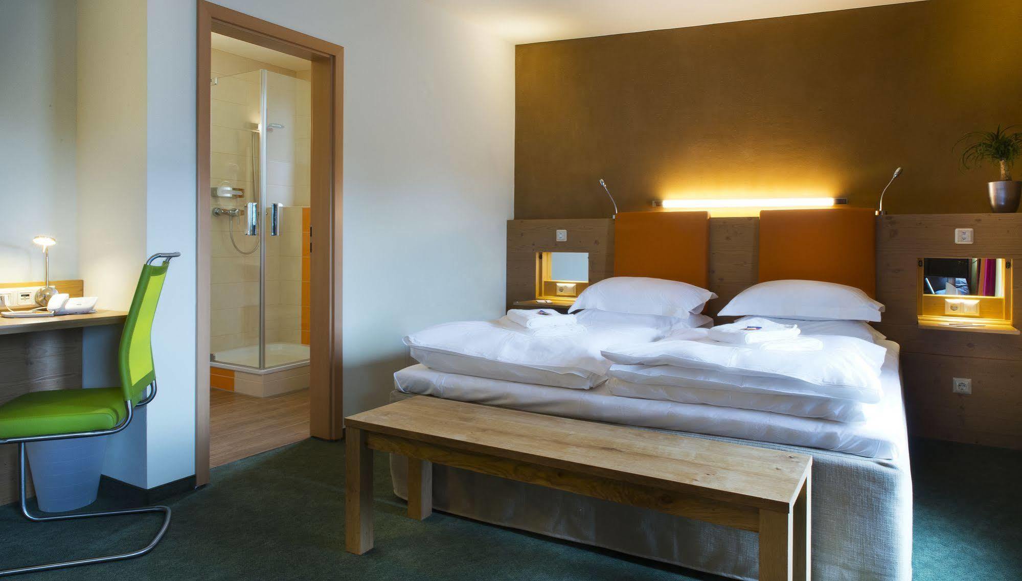 Sonn'Idyll Hotel & Saunalandschaft Rathenow Esterno foto