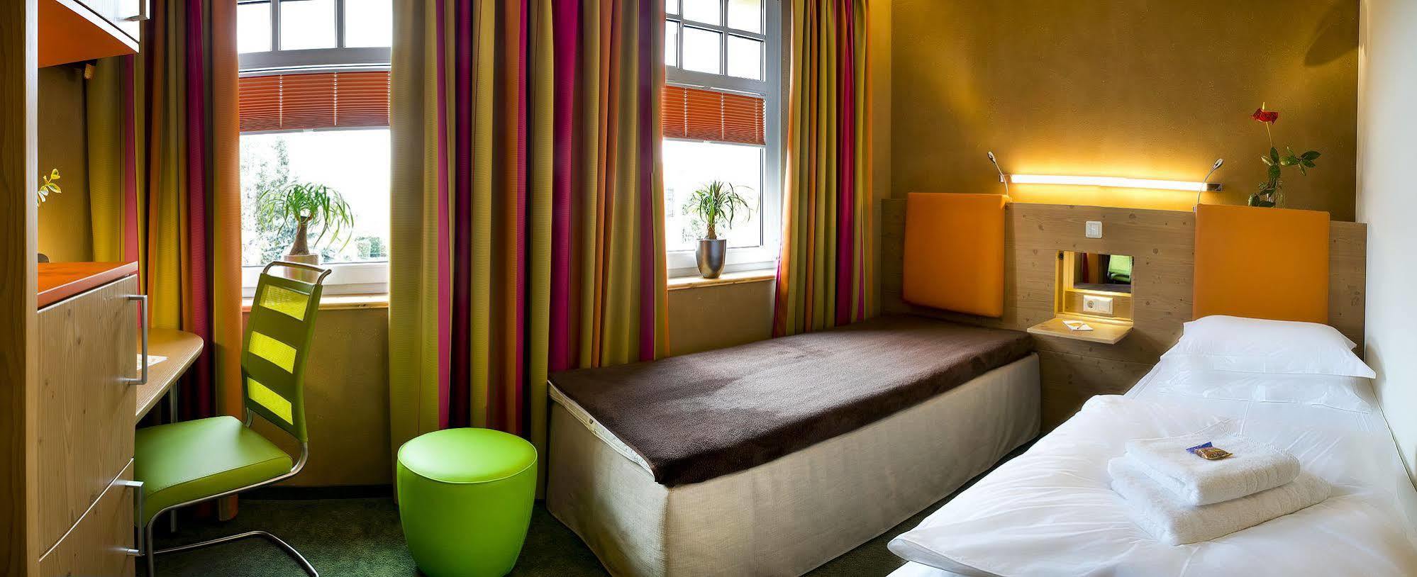Sonn'Idyll Hotel & Saunalandschaft Rathenow Esterno foto